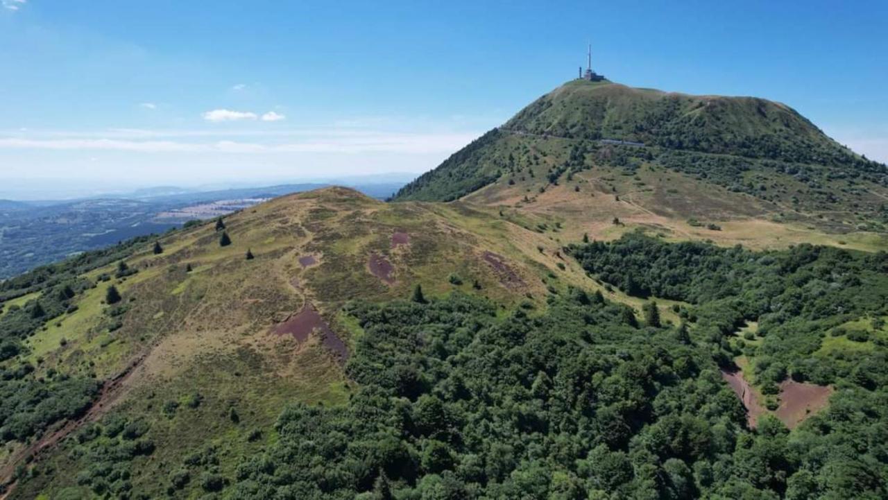 Tulipe, Appartement 5 Personnes, Entre Sancy Et Volcans D'Auvergne เออร์ซิวัล ภายนอก รูปภาพ